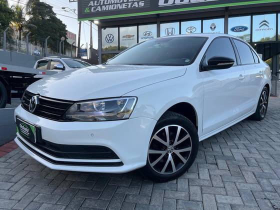 VOLKSWAGEN JETTA 1.4 16V TSI TRENDLINE GASOLINA 4P MANUAL